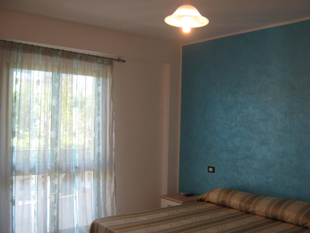 Bed And Breakfast Cirelli Scalea Δωμάτιο φωτογραφία
